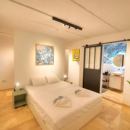 Gunlayer Maisonette * Il-Furjana