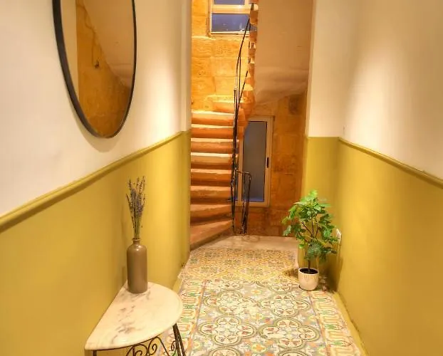 Gunlayer Maisonette *