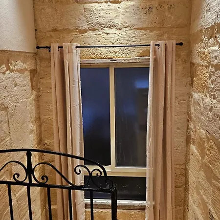 Gunlayer Maisonette *